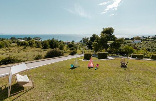 Elia Apartment | Pet-Friendly Retreat at Pine in the Sea, Nikiti-Sithonia