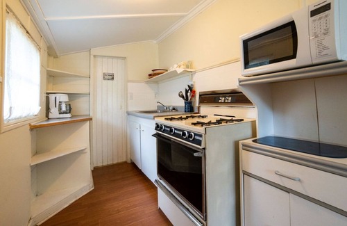 Gravenhurst Cottage | Pine Lake: Family-Friendly 2-Bedroom Cottage Retreat