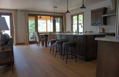 Waupaca House | Waterfront Pine Lake Home: Ideal for Families & Groups