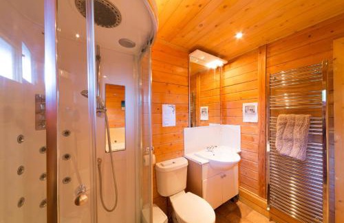 Swanage House | Relax at Pine Log Cabin: Oceanfront Retreat Rated 9/10