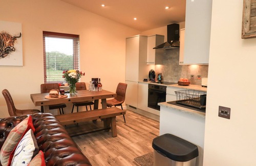 Dornoch Cottage | Pet-Friendly Pine Marten Cottage with Oceanfront Views
