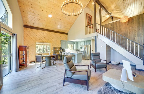Pine Mountain Club Cabin | Inviting Pine Mountain Club Cabin with Pool & Hot Tub Access
