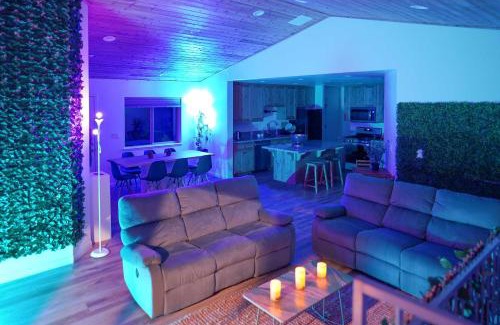 Pine Mountain Club Villa | Relax at Pine Mountain Club Villa with Sauna and Ocean Views