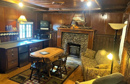 Hill City Cabin | Experience Pine Rest Cabins: Family-Friendly Retreats