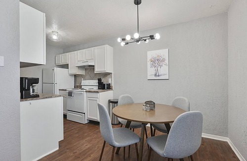 College Station Apartment | Pet-Friendly Pine Ridge sQuad - Ideal for A&M Visitors!