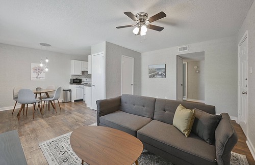 College Station Apartment | Pet Friendly Pine Ridge sQuad - 2BR Near A&M University