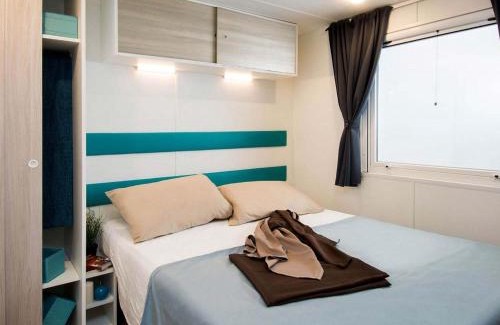 Baia Domizia Ski Chalet | Relaxing Stay at Belvilla by OYO Baia Domizia Camping