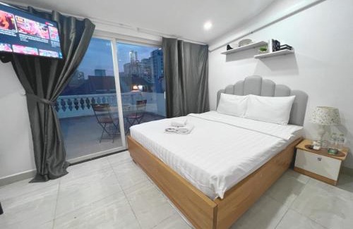 Phu My Hung Apartment | Pet-Friendly Pine Tree Apt: Guest Rated 10/10 Stay
