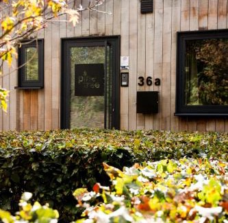 Herbeumont House | Pet-Friendly Retreat at Pine Tree - Guest Rated 9.1/10