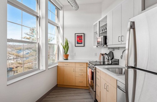 Adel Condo | Experience Comfort at Pine Tree House 316 with Pool Access