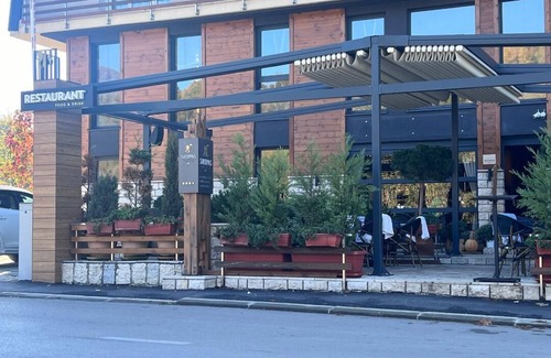 Kolasin Apartment | PINE VIEW apartment in charming Kolašin with AC