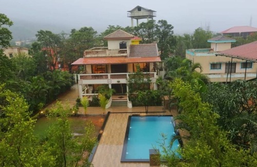 Kune N.m. Villa | Experience Comfort at Pine Villa – Pet-Friendly Getaway