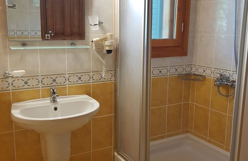 Cirali Hotel | Guest Rated: Pinea Hotel with Breakfast & Family Amenities