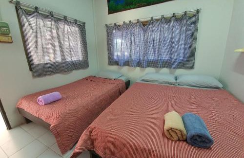 Sam Roi Yot Hotel | Cozy Pineapple Resort with Oceanfront Views for Families