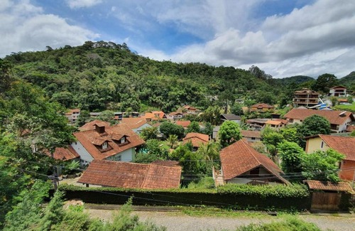 Nova Friburgo House | Family-Friendly Pineapples Frib174 - Ideal for Groups