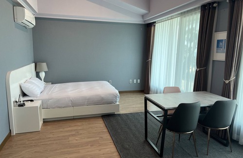 Pohang Hotel | Welcoming Pinebeach Hotel Pohang: Family-Friendly Retreat