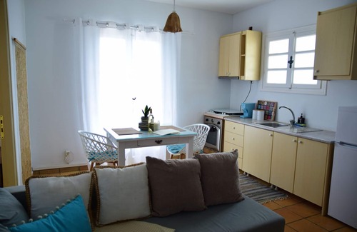 Manganos Condo | Pinecone Cozy Apartment with Hot Tub and Ocean Views