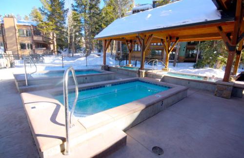 Warrior's Mark House | Family-Friendly Pinecreek #F - 3 BR with Pool Access