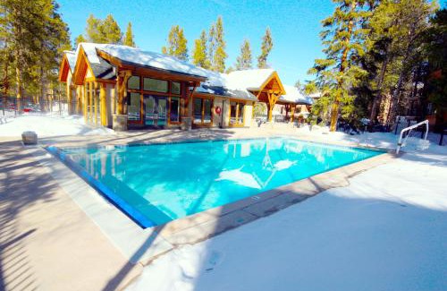 Warrior's Mark House | Family-Friendly Pinecreek #F - 3 BR with Pool Access