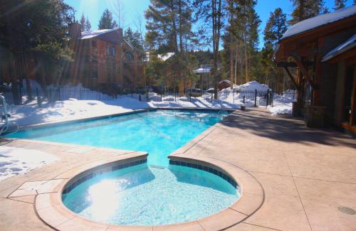 Warrior's Mark House | Family-Friendly Pinecreek #F - 3 BR with Pool Access