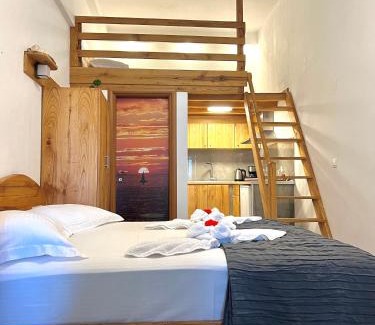 Porto Koufo Apartment | Top-Rated Pinelopi’s House with Oceanfront Views