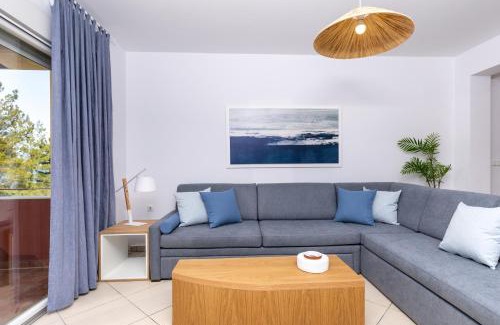 Skala Rachoniou House | Pet-Friendly PineReef Blue with Ocean Views & 9.7/10 Rating