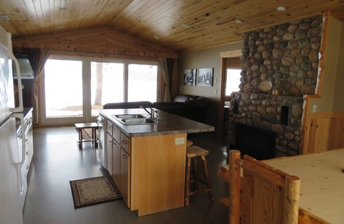 Park Rapids House | Pines Retreat - 4 BR Oasis on Beautiful Big Sand Lake