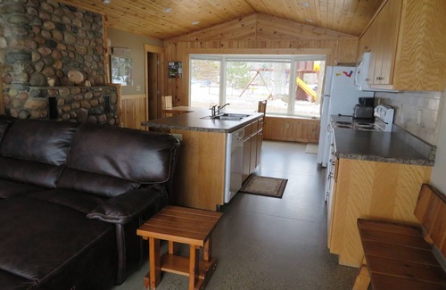 Park Rapids House | Pines Retreat - 4 BR Oasis on Beautiful Big Sand Lake