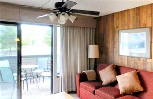 Fraser Hotel | Experience Pines at Meadow Ridge with Oceanfront Bliss