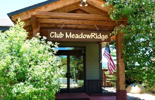 Fraser Hotel | Experience Pines at Meadow Ridge with Oceanfront Bliss