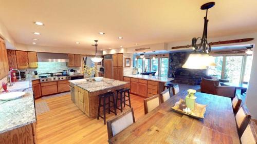 McCall House | Discover Pines on the Pond - Family-Friendly Retreat