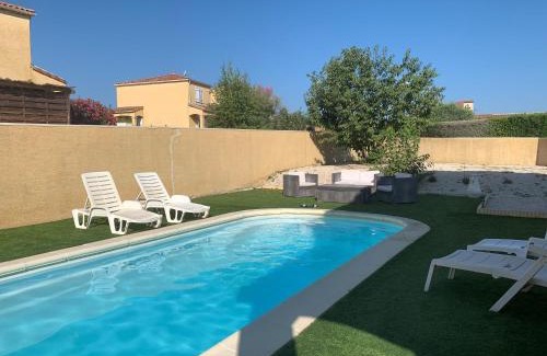 Pinet Apartment | Serene Pinet Retreat with Ocean Views and Pool Access