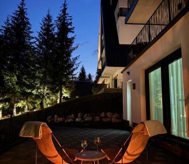 Kasidoli Apartment | Outstanding PineTree Jahorina: Family-Friendly Hot Tub Retreat