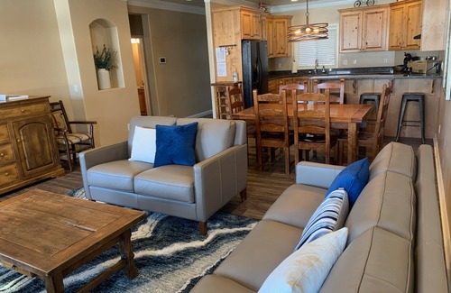 Ogden Condo | Experience Pineview Lakeside: Pool, Jacuzzi & Scenic Views