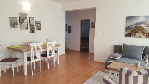 Vysne Ruzbachy Apartment | Child-Friendly Pinewood Valley Oasis with Great Reviews