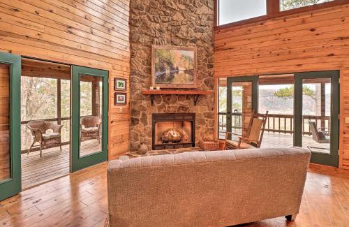 Boswell House | Elegant Piney Bluff Retreat with Mountain Views & Family-Friendly