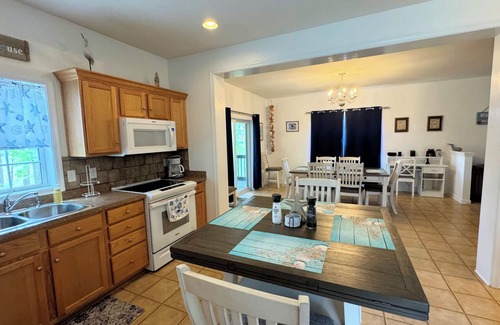 Piney Island House | Piney Island Getaway: 3BR Waterview Home with SC Porch