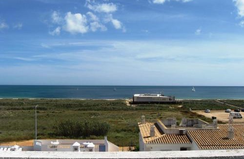 Meia Praia Apartment | Oceanfront Escape at Pinhal Ocean View - Rated 9.3/10