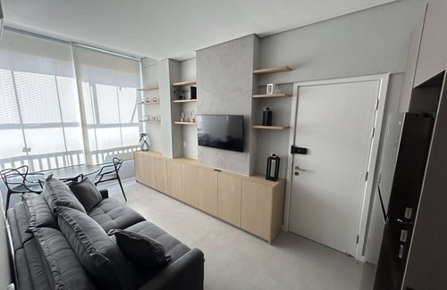 Jardins Apartment | Pinheiros, Bauhaus,completo, Novo, Iluminado, Excelente Localização