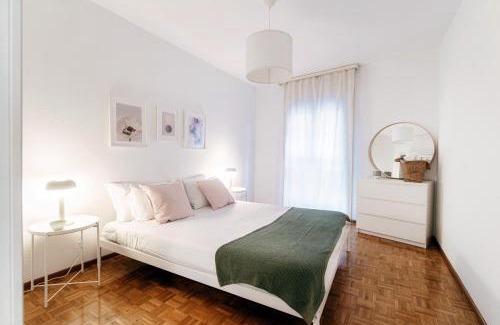 Chiasso Apartment | Relax at Pink Flat by Quokka 360 near the Italian Border