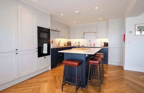 Mevagissey House | Pet-Friendly Pink House with Ocean View in Mevagissey