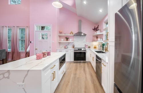 Austin House | Paradise Awaits: Heated Pool, Spa & 10/10 Guest Rating