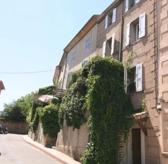 Peynier Apartment | Pinky House