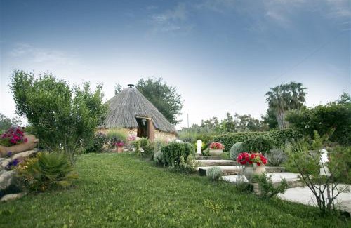 Codrongianos House | Family-Friendly Stay at Pinnetta Sarda with Pool Access