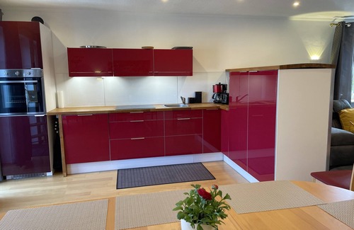 Hallenberg Apartment | Pino24 Comfort: Spacious Apartment with Pool & Ocean Views