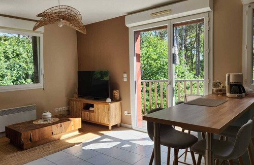 Audenge Apartment | Pins et marée" apartment, where the forest meets the ocean. Bassin d'Arcachon.