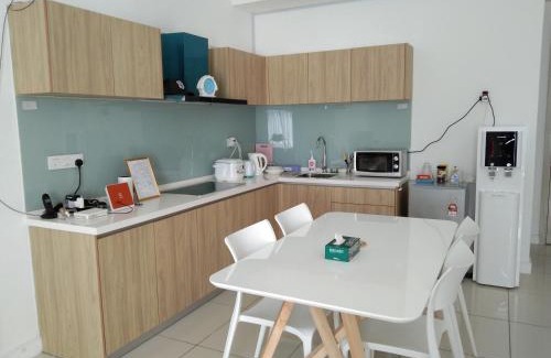 Miri Apartment | Family-Friendly PINTARMAN SUITES @ MIRI LUAK BAY Retreat