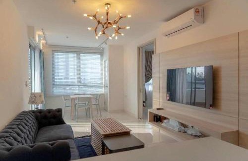 Miri Apartment | Beachfront PINTARMAN SUITES - Top Rated & Family Friendly