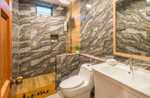 Krabi Villa | Pinthong Aonang Villa: Beach Shuttle & Oceanfront Relaxation