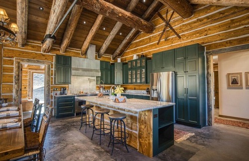 Bellevue Cabin | Pioneer Cabin: Rustic Idaho Retreat with Family-Friendly Amenities